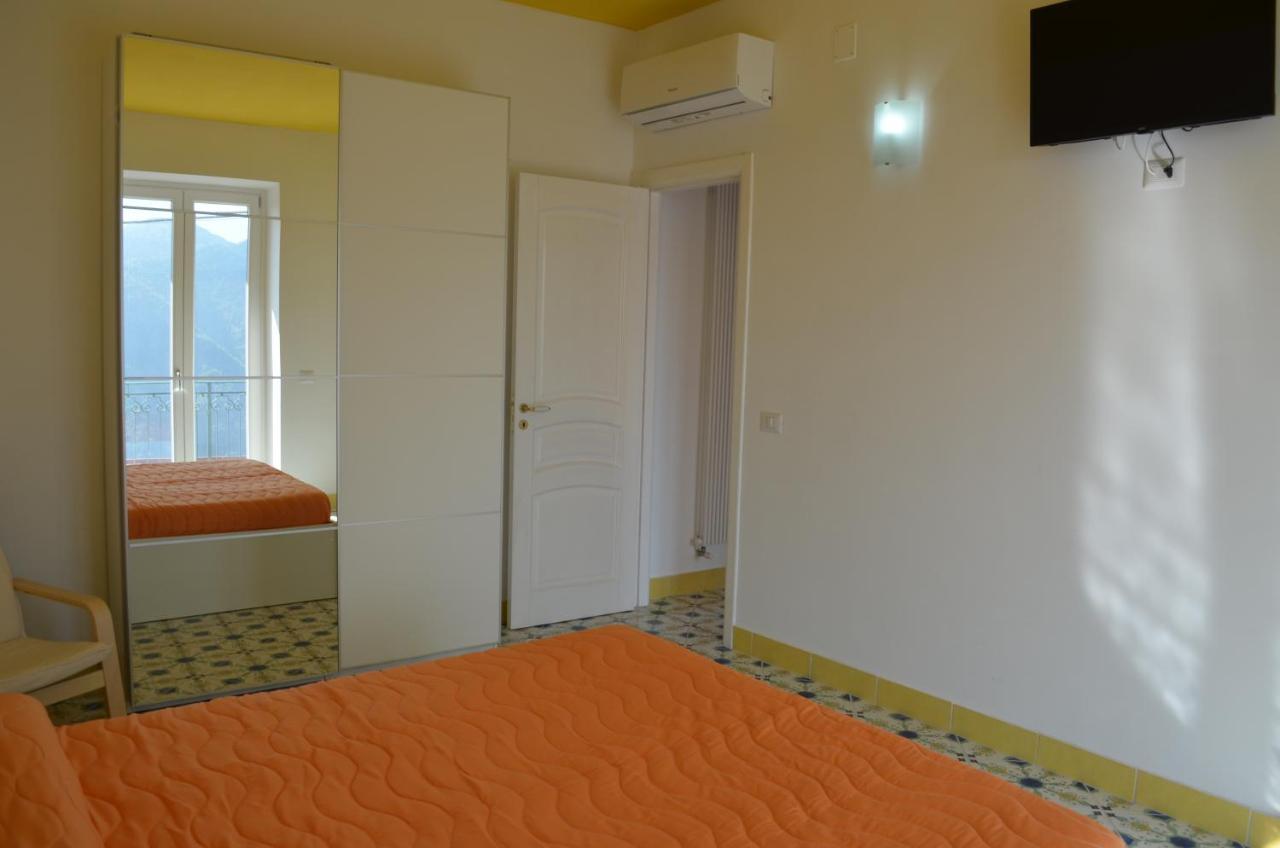 Palazzo Mansi Apartment ราเวลโล ภายนอก รูปภาพ