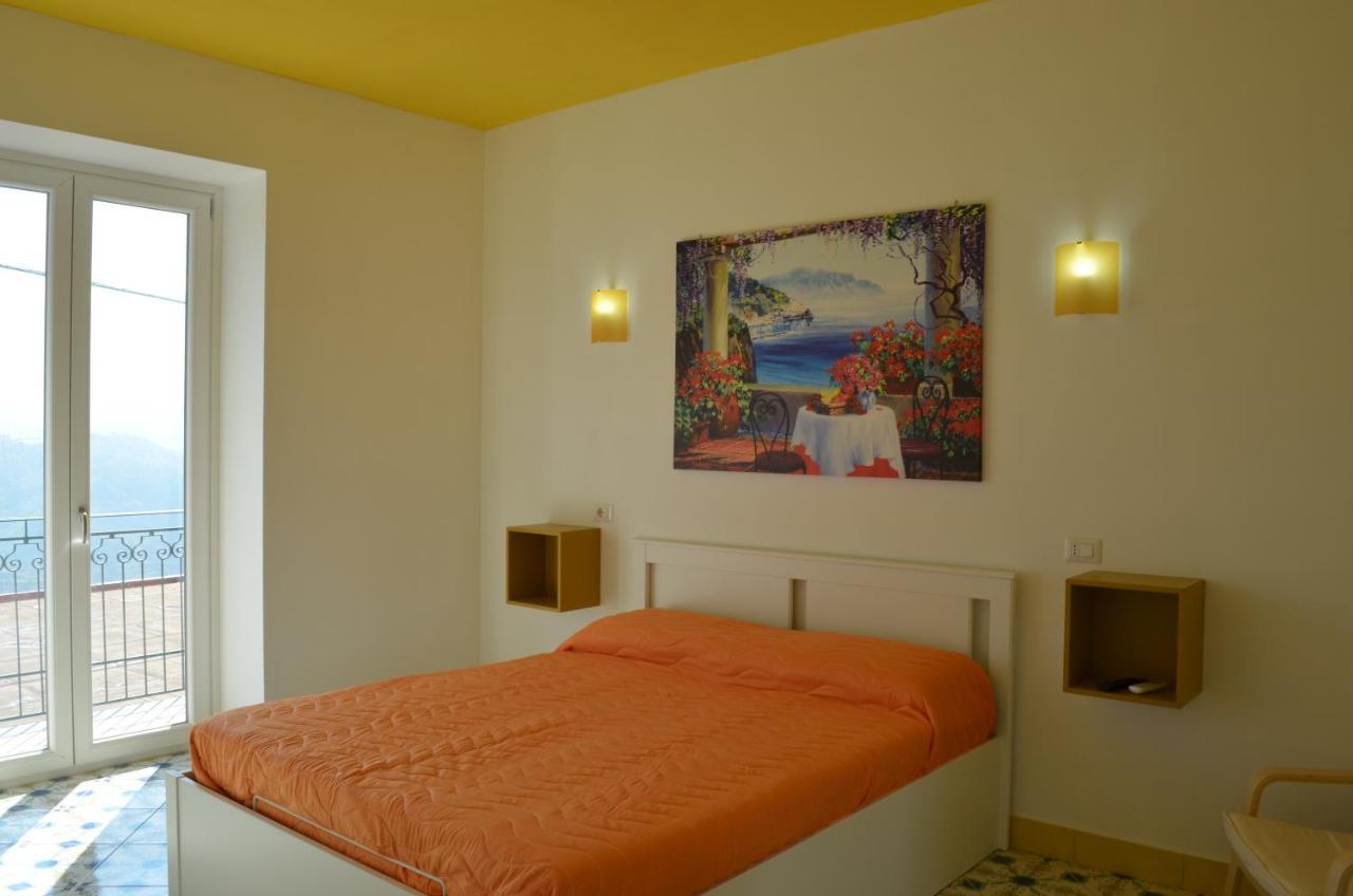 Palazzo Mansi Apartment ราเวลโล ภายนอก รูปภาพ