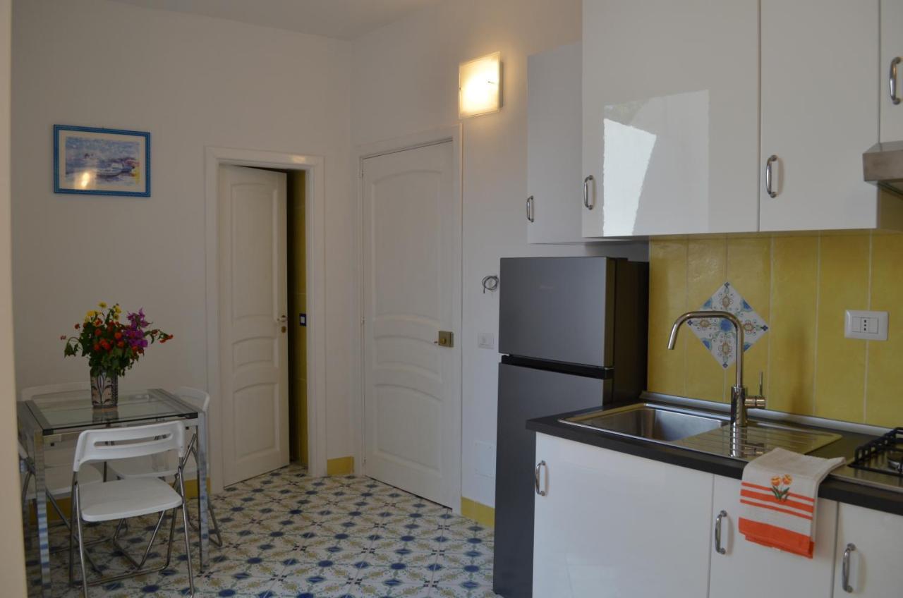 Palazzo Mansi Apartment ราเวลโล ภายนอก รูปภาพ